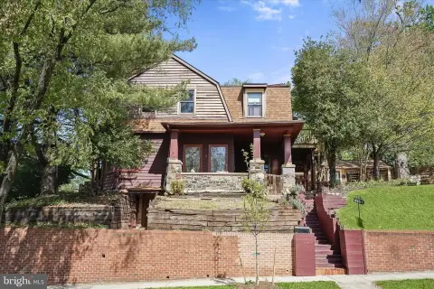 Elegant Multi-Family Residence with Carriage