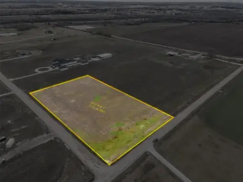 Residential Land in Cleburne, TX
