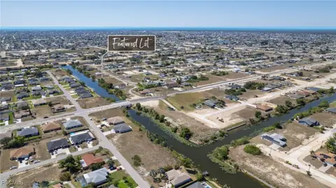 Cape Coral Canal-Front Vacant Lot