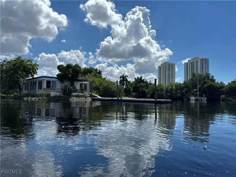 Waterfront Fort Myers Warehouse Opportunity