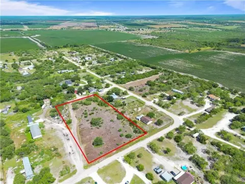 Land in Orange Grove, TX