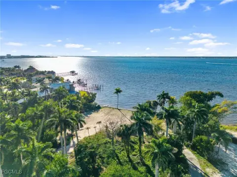 Waterfront Land in Fort Myers