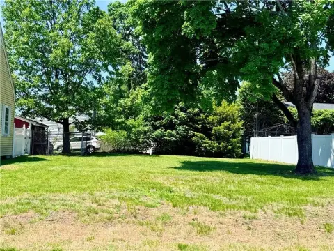 Buildable Lot in Darlington, Pawtucket