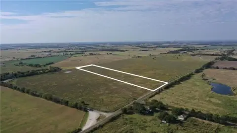 11 Acres of Texas Countryside