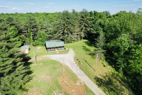 Hunting Land with Two-Bed Cabin