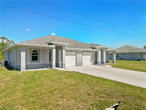 New Duplex in Lehigh Acres