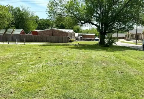 Cleared Corner Lot in Bowie, TX