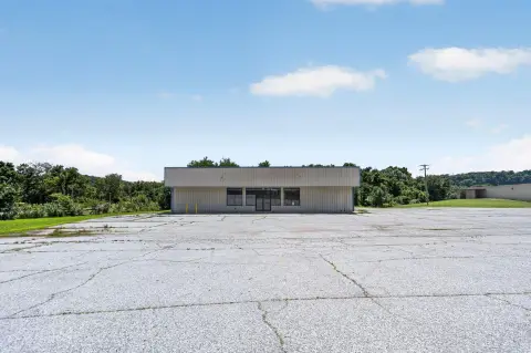 Freestanding Retail Building