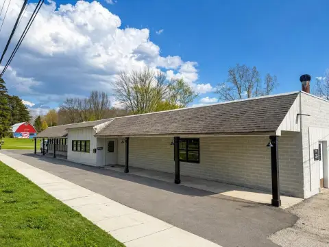 Versatile Commercial Space on Austin Road