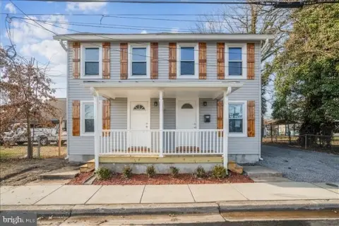 Renovated Duplex in Laurel
