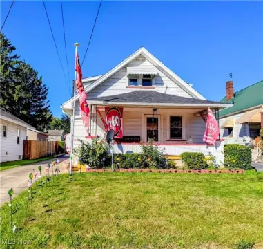 Charming Duplex in Youngstown, OH