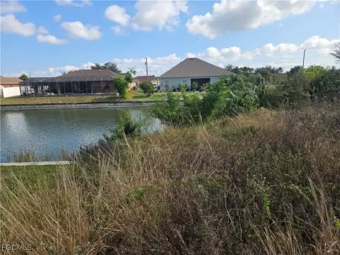 Cape Coral Freshwater Lot
