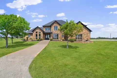 Exceptional Equestrian Estate Near Fort Worth