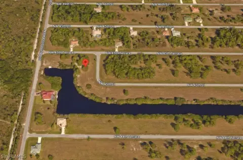 Residential Land in Cape Coral