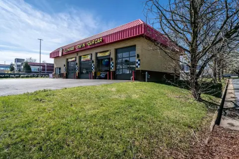 Harrisonburg Commercial Building on Market