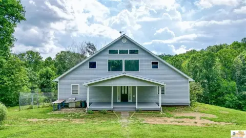 Spacious Farmhouse on 10 Acres