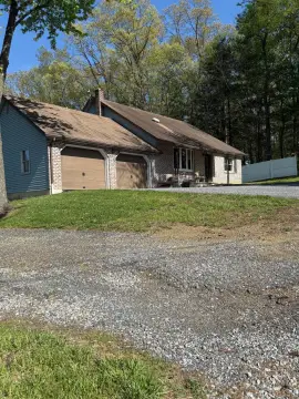 Grantville Farm Estate with Pole-Barn