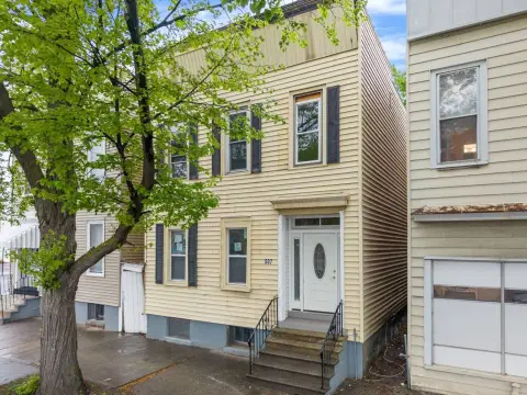 Remodeled Albany Duplex For Sale