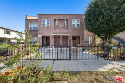 14-Unit Courtyard Apartment Portfolio