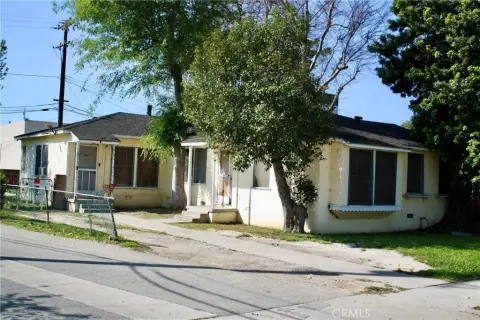Lakewood Duplex with Garage Parking