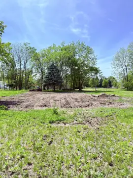 Residential Lot in Established Neighborhood