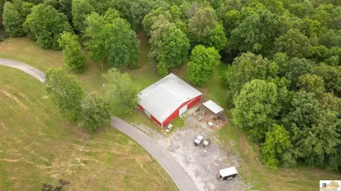 Bonnieville Farm with I-65 Frontage
