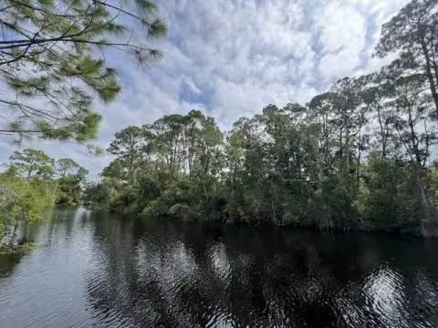 Waterfront Land in Leisure Lakes