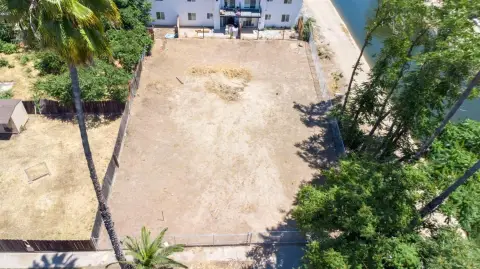 Corner Lot in Central Fresno