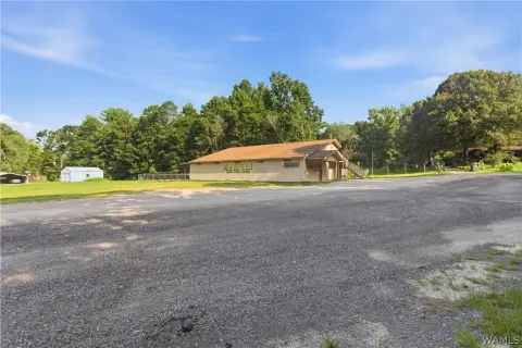 Flex Building with Highway Frontage