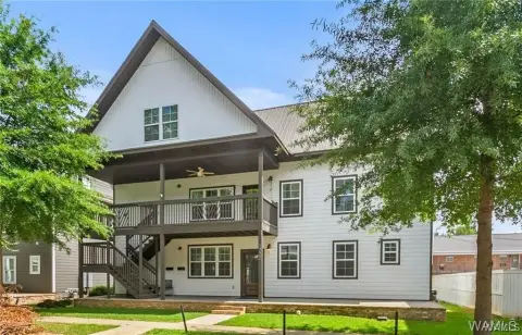 Duplex with Seven Bedrooms