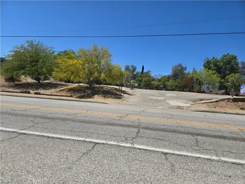 Agua Dulce Commercial Opportunity