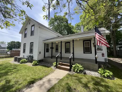 Well-Maintained Two-Unit Duplex