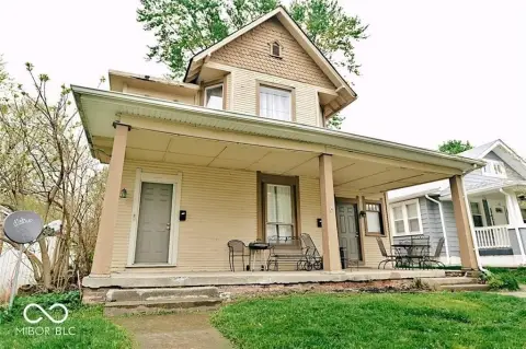 Spacious Duplex in Historic Irvington