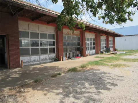 Five-Bay Auto Shop