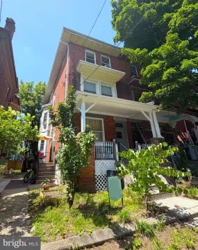 Fully Occupied Triplex Investment