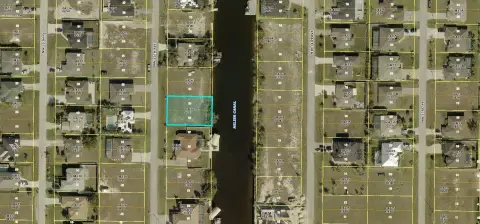 Waterfront Land in Cape Coral