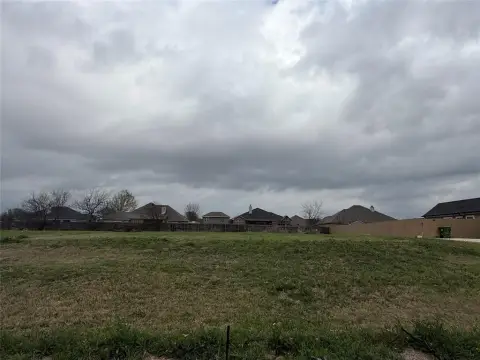Waco, TX Improved Land