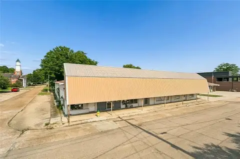 Multi-Suite Mixed-Use Property