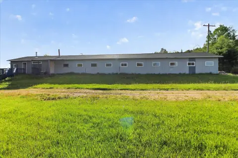Double-Unit Residence on 8 Acres