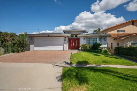 Two-Home Duplex with Rooftop Deck