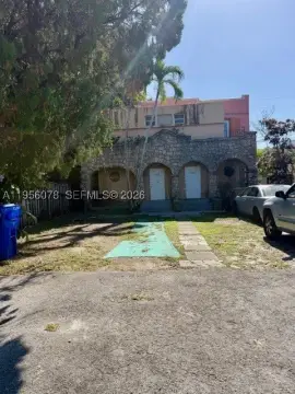 Duplex With Redevelopment Option