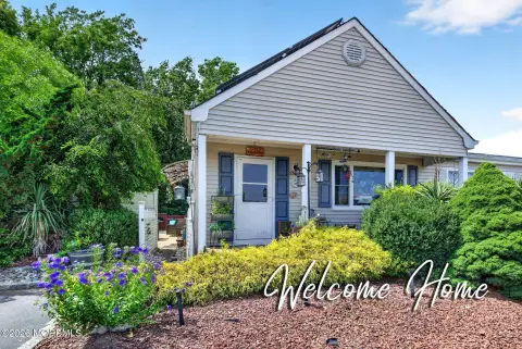 Updated 2-Bedroom Ranch Home