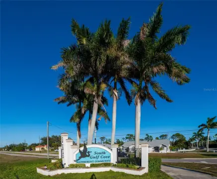 Port Charlotte Double Lot