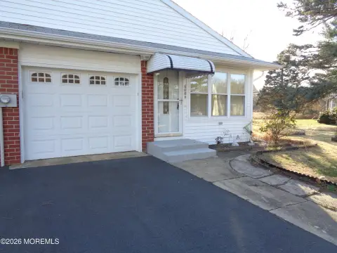 Updated Oakwood Model Home