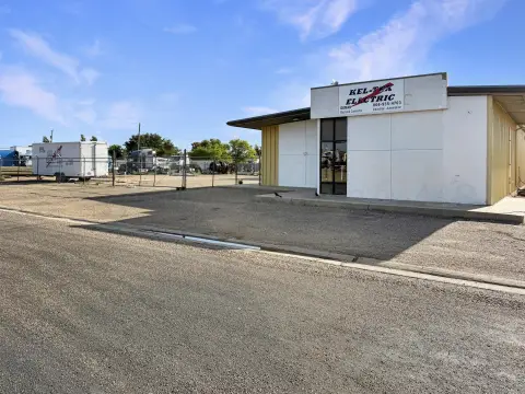 Flex Property with Fenced Yard