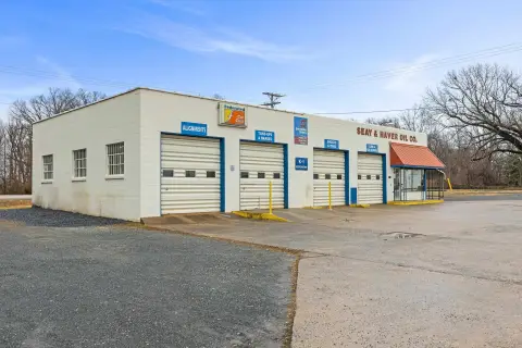 Automotive Repair & Fuel Center