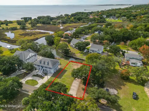 Waterfront Lot Near Pascagoula Beach