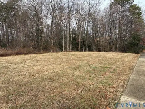 Commercial Land Near Medical Buildings