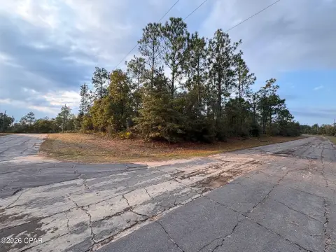 Corner Lot in Sunny Hills