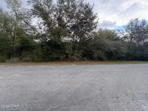 Large Lot in Sunny Hills